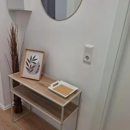 Apartment Gemuetliche Fuer 6 Gaeste - Wlan - Terrasse *