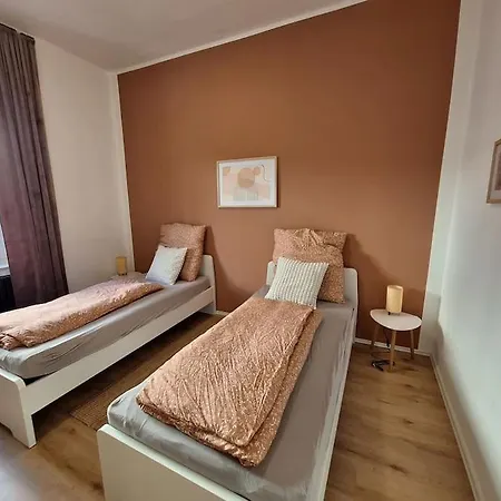 Gemuetliche Fuer 6 Gaeste - Wlan - Terrasse * Bielefeld